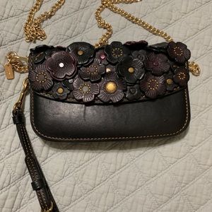 Clutch w/Tea Rose - Brand New Excellent Condition!